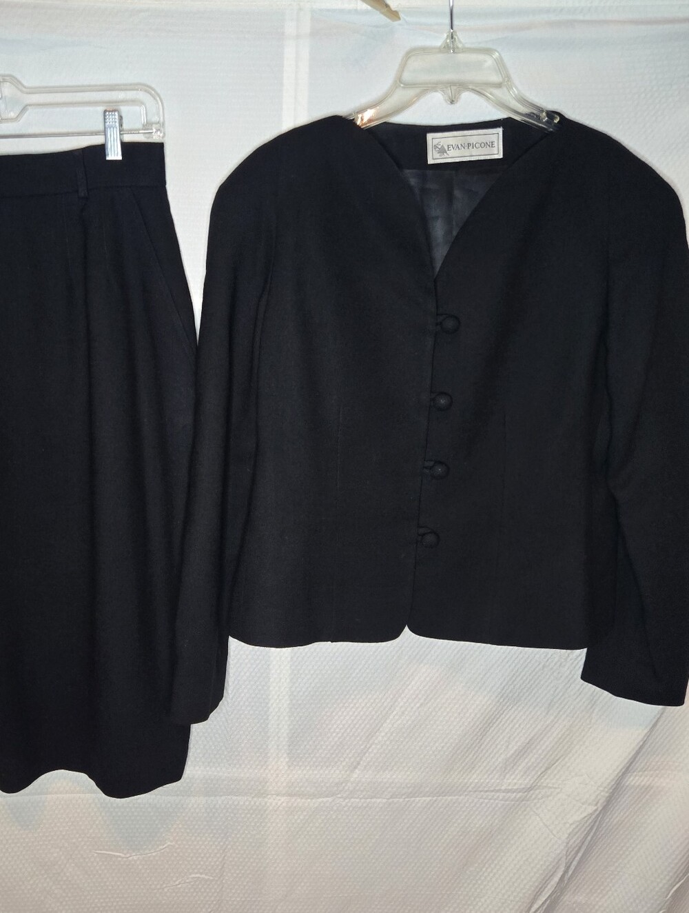 100% Wool Evan Picone Black Women's Button-Front Tailored Suit With Pencil Skirt